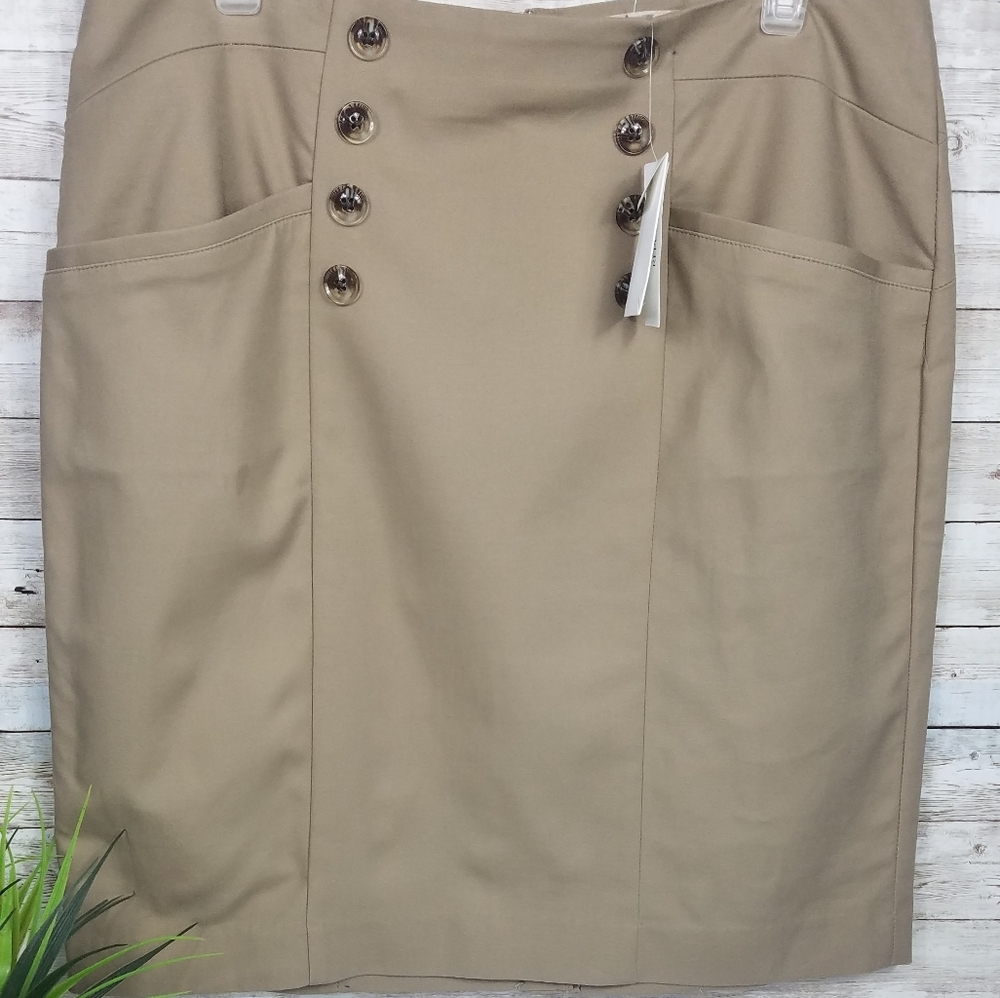 NWT, Banana Republic, khaki, Sz 12